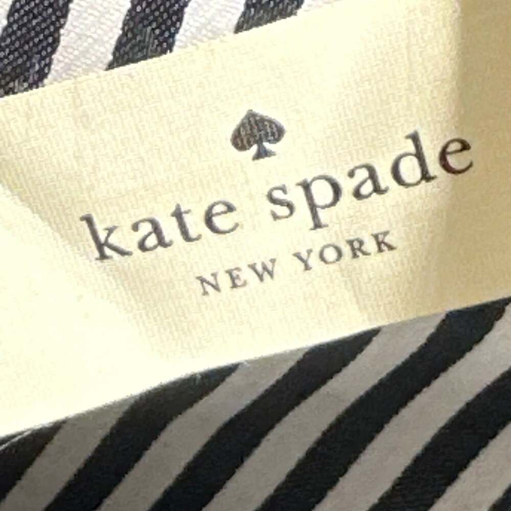 Kate Spade Cameron Street Large Hilli Saffiano Leather Crossbody Bag in Black - Picture 6 of 7